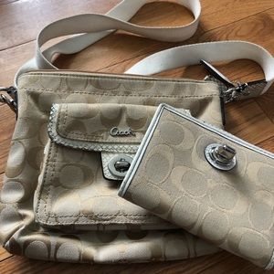Crossbody bag